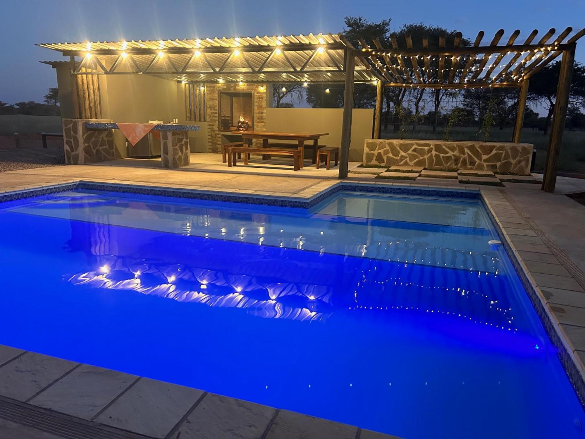 Africa Awaits Lodge & Safaris Gobabis Экстерьер фото